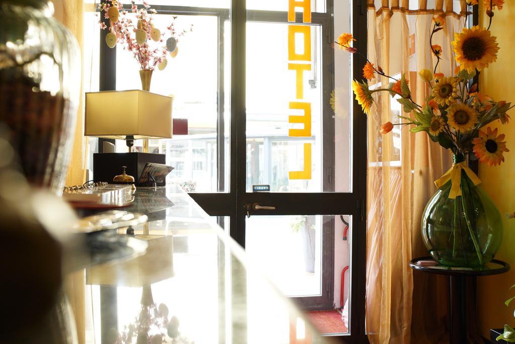 Hotel Buenos Aires มอนเตกาตินี แตร์เม ภายนอก รูปภาพ